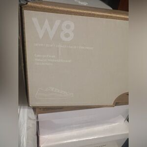 Allbird women’s canvas pacer size 8